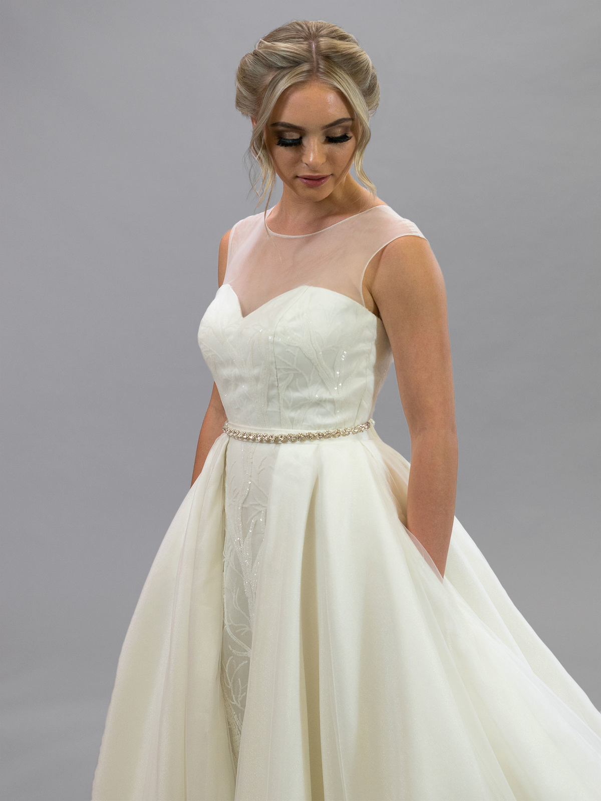 detachable train gown