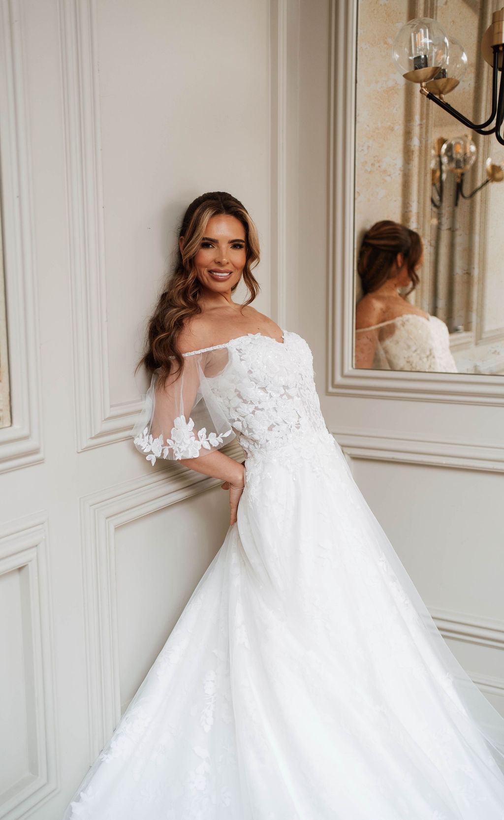 WD185 | British Bridal Core | Wedding Dress